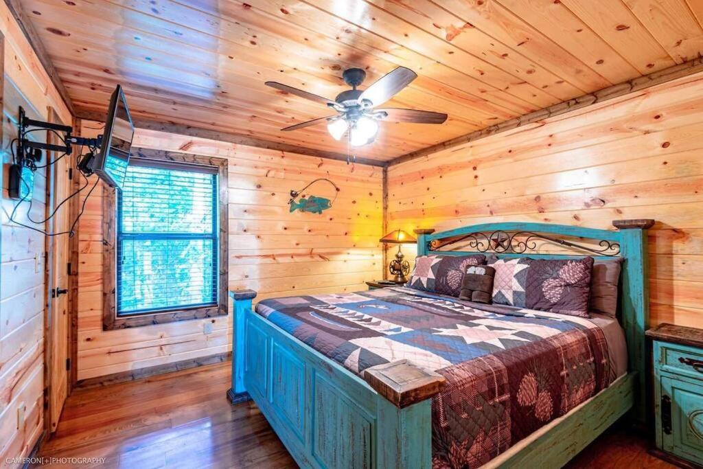 Iron Horse Lodge Sleeps 18, Games, Fire Pit, Hot Tub, Ev, More Broken Bow Extérieur photo